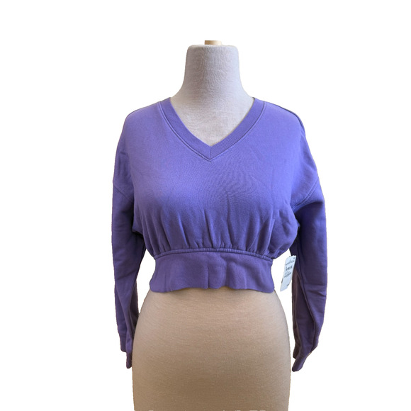 BP. Purple V-Neck Cropped Sweatshirt Top โ Size M โ New with Tags - Picture 1 of 3